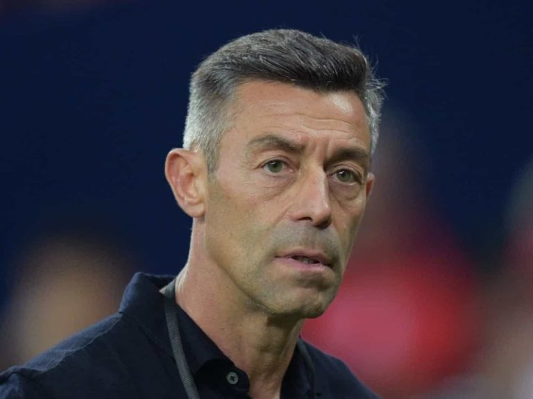Grêmio encerra negociações com Caixinha e busca outra opção para treinador