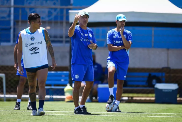 Grêmio agenda dois jogos-treino para esta semana