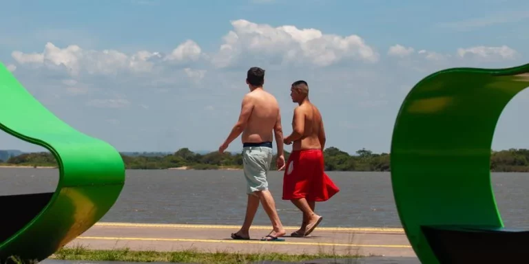Calor intenso provoca recorde de consumo de energia elétrica no Brasil