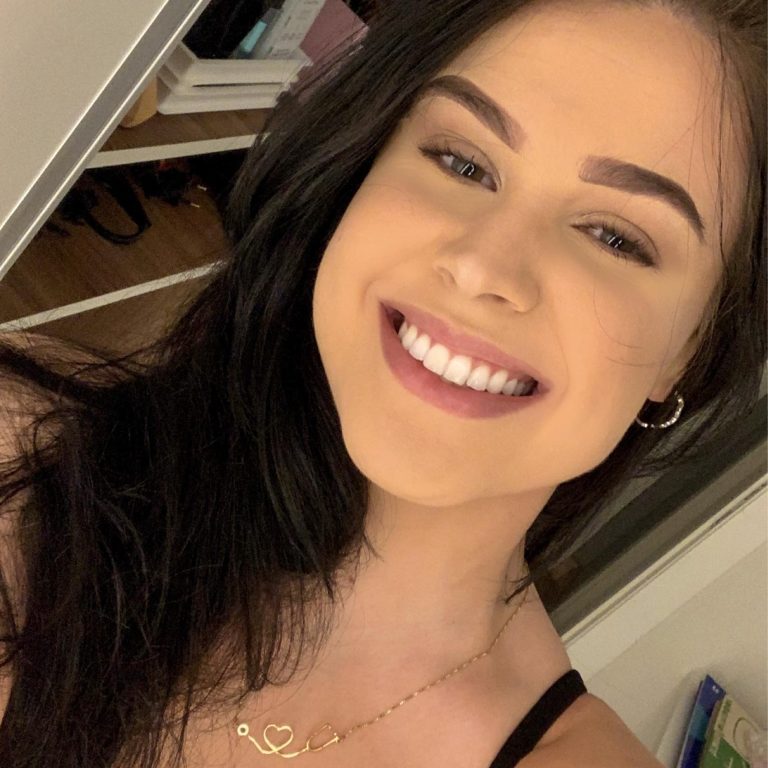 Sabrina Corbellini, ex-primeira princesa de Sério, morre aos 23 anos vítima de câncer