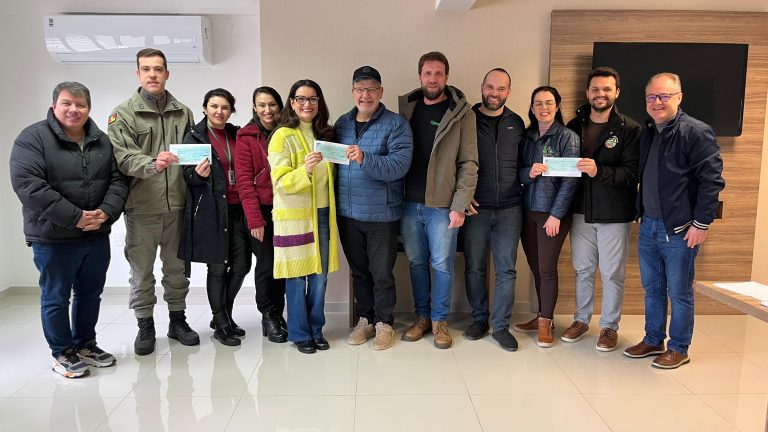 Suinofest repassa mais de R$ 12 mil para instituições de Encantado