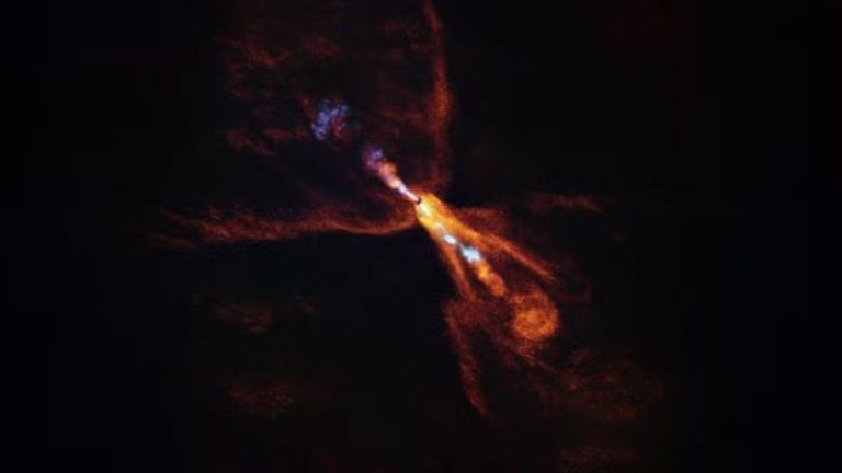 Telescópios registram formação inicial de planetas ao redor de estrela jovem