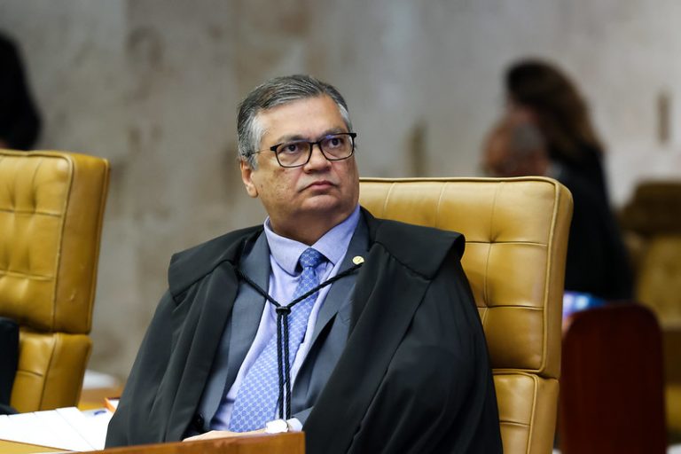 Dino decide que leis estrangeiras não têm efeito no Brasil sem validação judicial