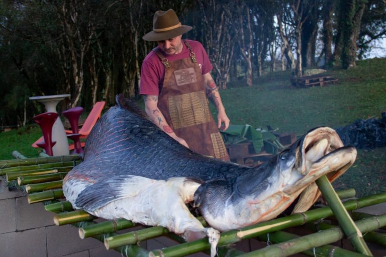 Peixe de 100 quilos e com mais de dois metros será atração no 1º Braseiro Bratti do 12º Encontro Farroupilha