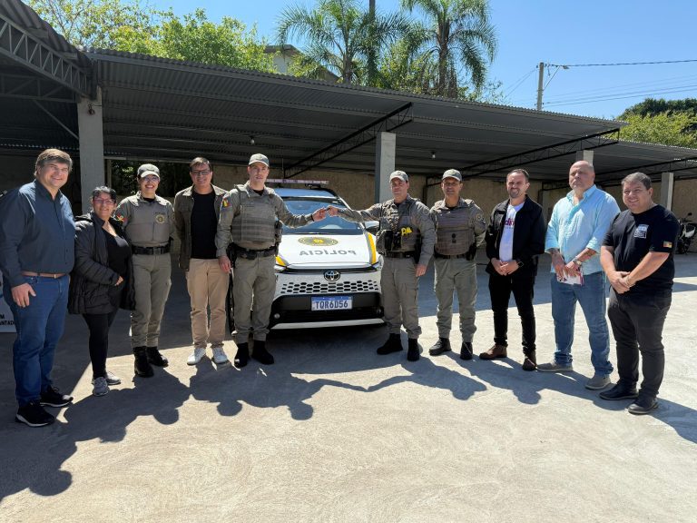 Encantado recebe nova viatura e cinco soldados da Brigada Militar