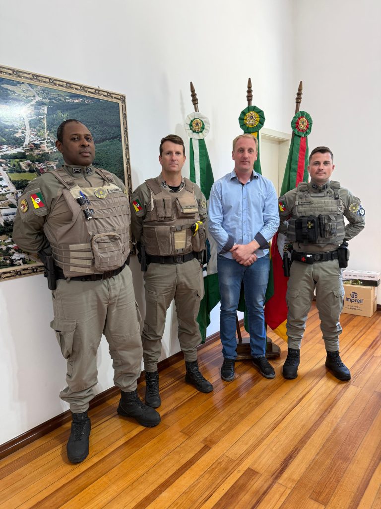 Relvado recebe novo policial militar para reforçar a segurança local