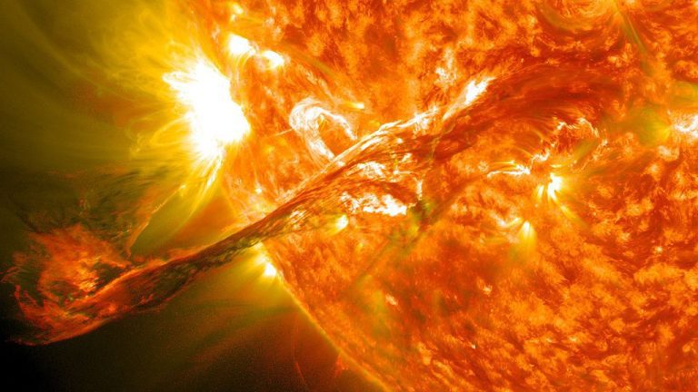 Sol surpreende cientistas com aumento inesperado de atividade