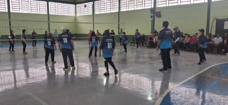 Roca Sales participa de circuito de jogos para idosos em Capitão