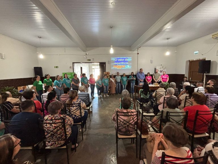 Projeto Vivências 95+ celebra o Dia da Pessoa Idosa com música, homenagens e integração