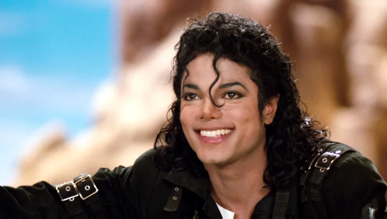 Michael Jackson lidera lista da Forbes de celebridades mortas mais lucrativas