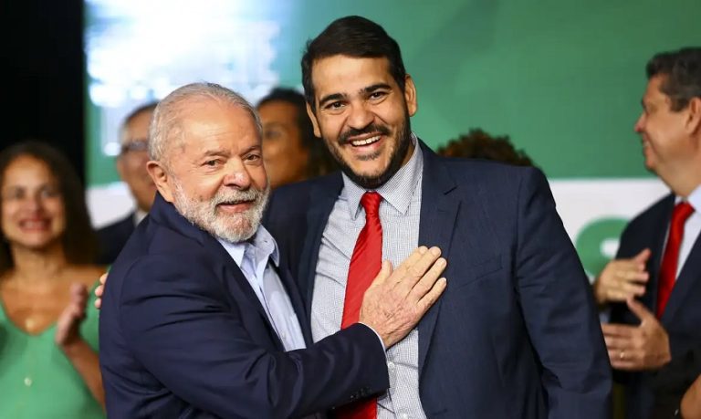 Lula deve indicar Jorge Messias ao STF e nomear Boulos como ministro até terça