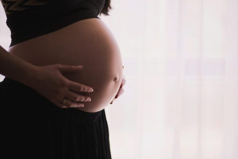 Obesidade entre gestantes brasileiras cresce, e 90% consomem ultraprocessados todos os dias