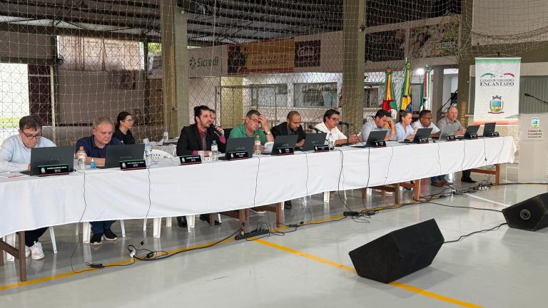 Créditos para saúde e dados do Bolsa Família marcam sessão itinerante em Santo Agostinho