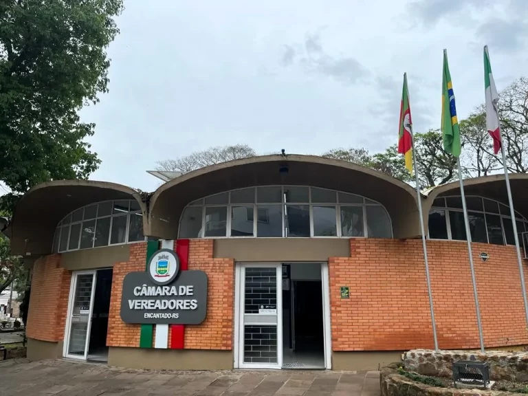 Câmara de Encantado celebra 109 anos de instalação legislativa
