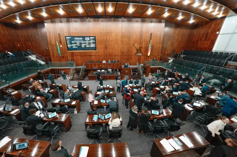 Governo do RS envia 21 projetos em regime de urgência ao Legislativo