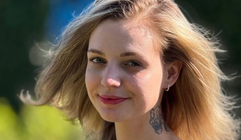 Família da jovem que ficou presa por seis anos e morreu dois meses após ser absolvida vai processar o Estado