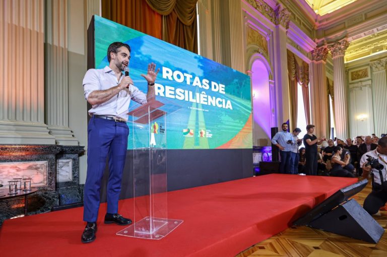 Governador Eduardo Leite anuncia R$ 250 milhões para obras de melhorias em estradas gaúchas
