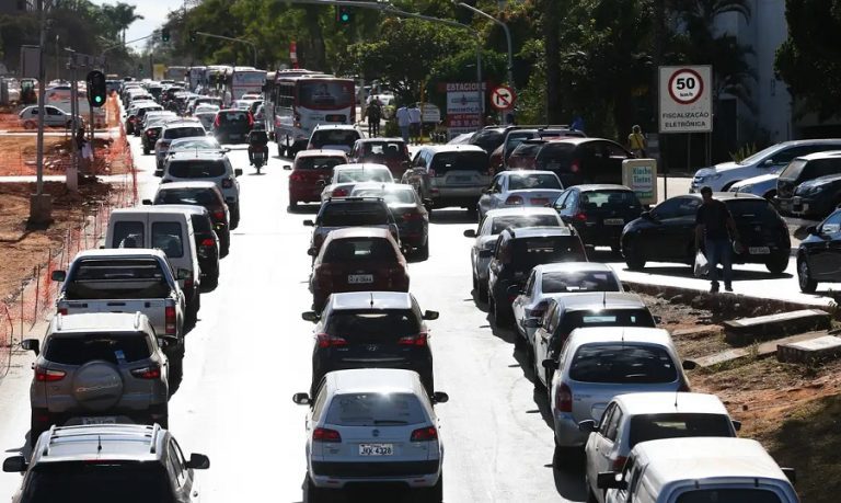 Câmara aprova isenção de IPVA para veículos com mais de 20 anos
