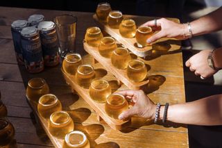 Cervejaria nos EUA usa CO₂ capturado do ar para fazer cerveja