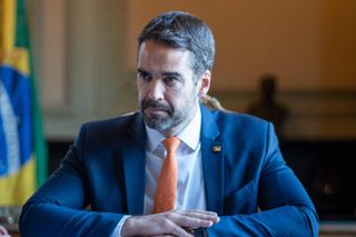 Eduardo Leite recebe apoio de Armínio Fraga e Pérsio Arida para a Presidência