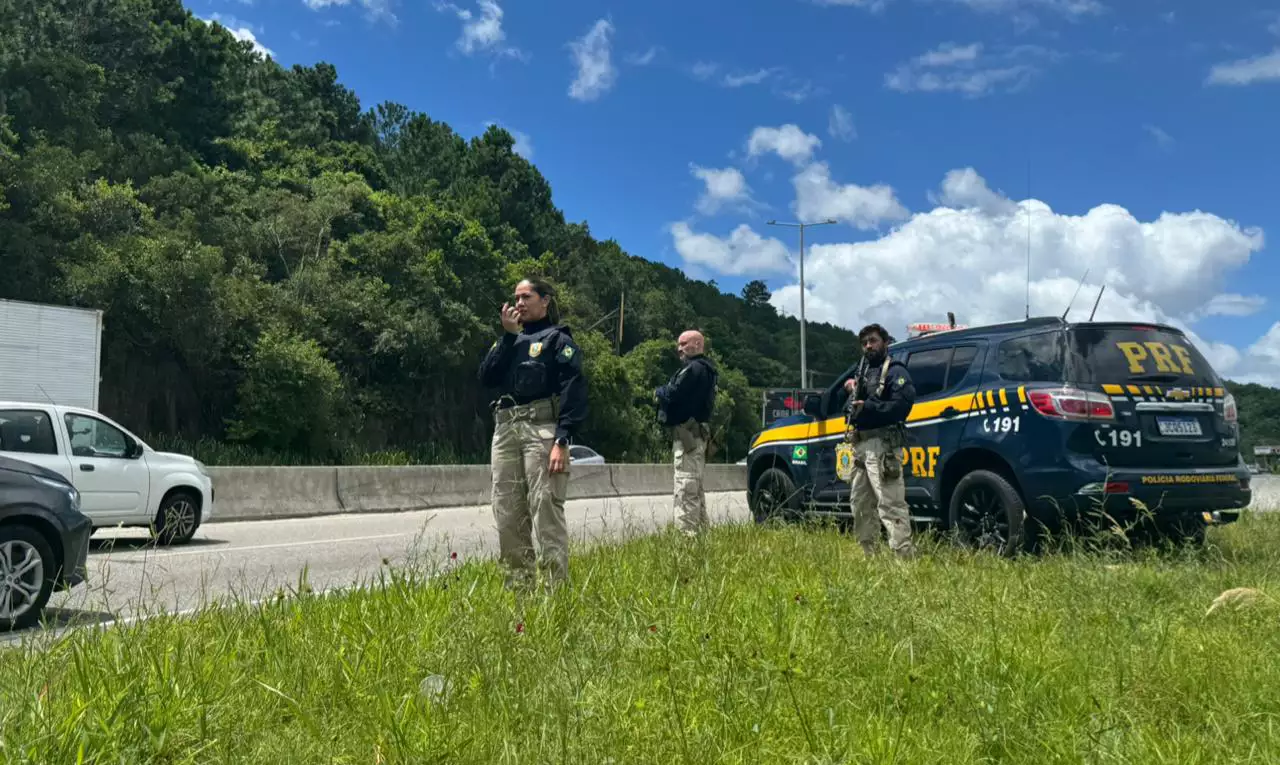PRF intensifica fiscalização nas rodovias gaúchas durante feriadão de Páscoa