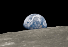 Astronautas batem recorde histórico e viajam mais longe da Terra que qualquer humano