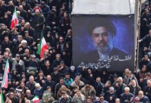 Novo líder supremo do Irã tem rosto desfigurado após ataque que matou seu pai