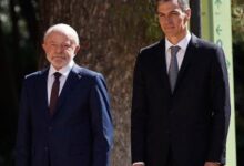 Lula pede fim do embargo americano contra Cuba em evento na Espanha