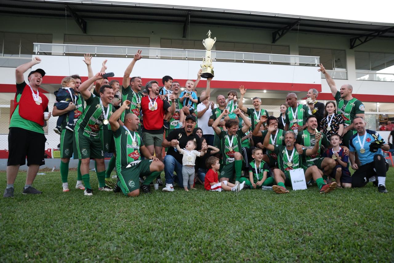 Juventude conquista o segundo título consecutivo nos veteranos