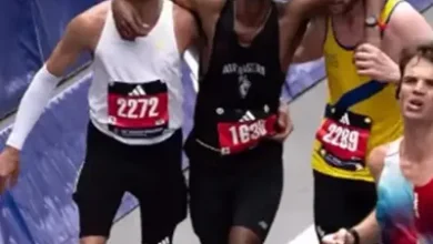Brasileiro pausa prova e ajuda corredor em colapso na Maratona de Boston