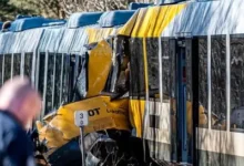 Colisão frontal entre trens na Dinamarca deixa 17 feridos