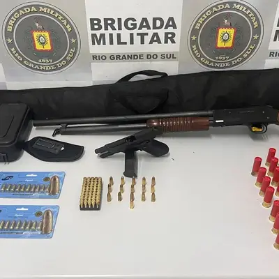 Brigada Militar prende homem com pistola e espingarda em Caxias do Sul