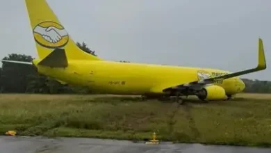 Avião a serviço do Mercado Livre sai da pista após pousar no aeroporto de Salvador