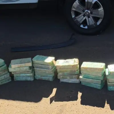 Casal é preso com 36 quilos de crack em caminhonete na BR-386 em Montenegro