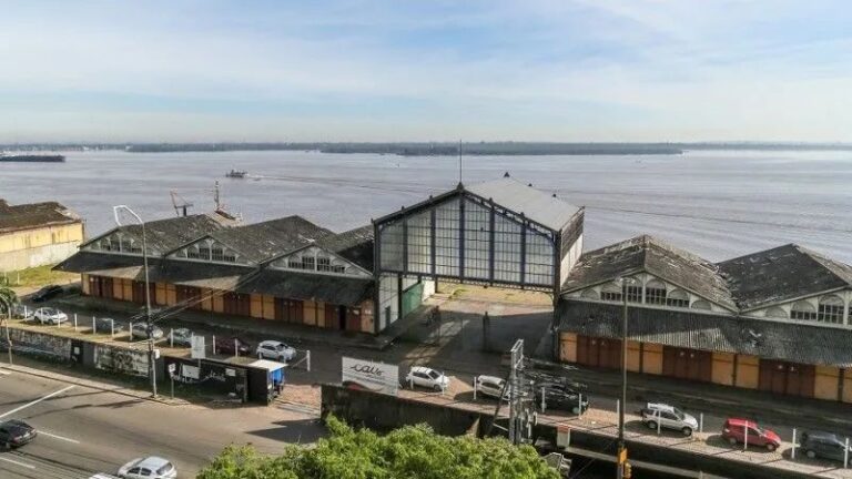 Corpo de mulher é encontrado no Guaíba com ferimentos no rosto em Porto Alegre