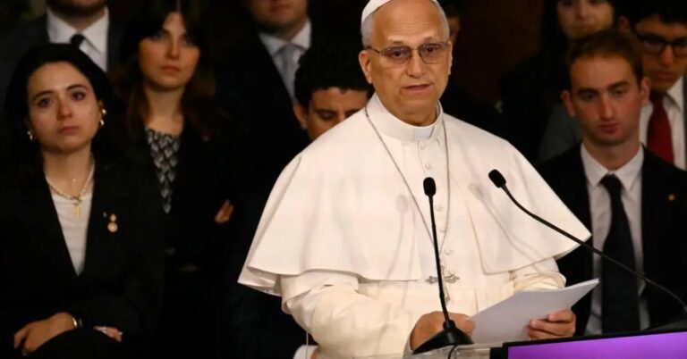 Papa Leão XIV pede que IA seja ‘desarmada’ para não dominar o ser humano