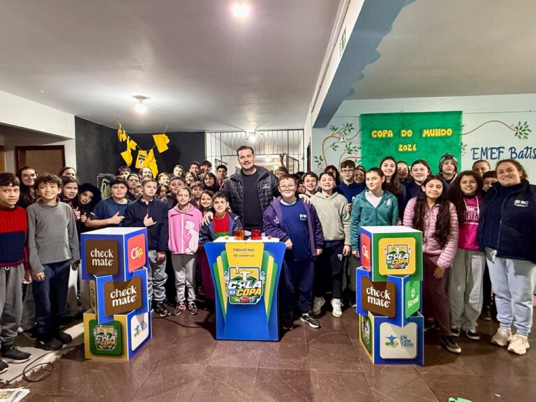 Projeto Cola na Copa inicia atividades nas escolas nesta quarta-feira