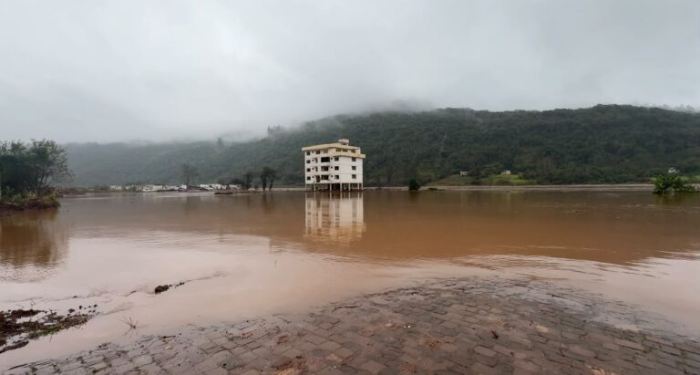 Muçum tem 46 pessoas encaminhadas a abrigos após cheia do Rio Taquari