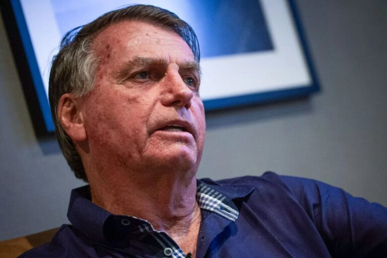 PF apreende espingarda registrada em nome de Bolsonaro no Rio Grande do Sul