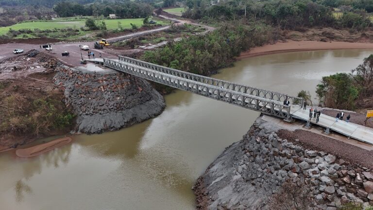 Exército descarta ponte provisória sobre o Rio Guaporé durante recuperação da ERS-129