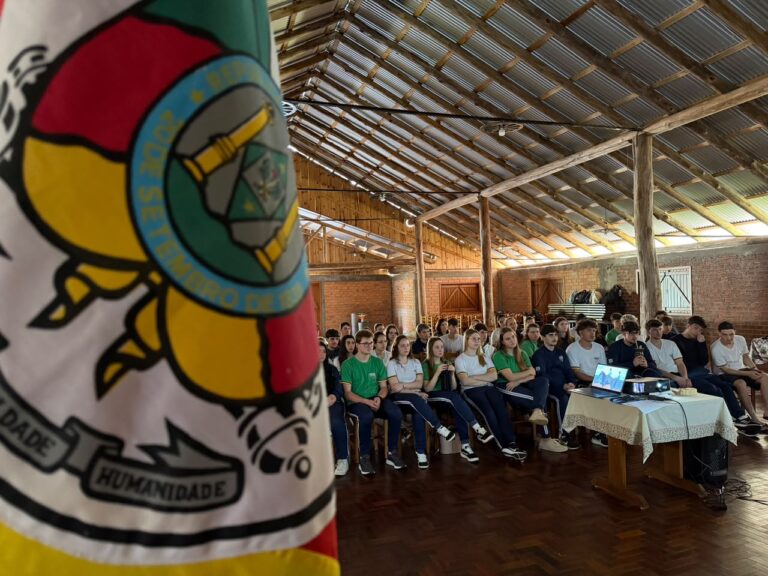Relvado promove aula sobre o Bioma Pampa