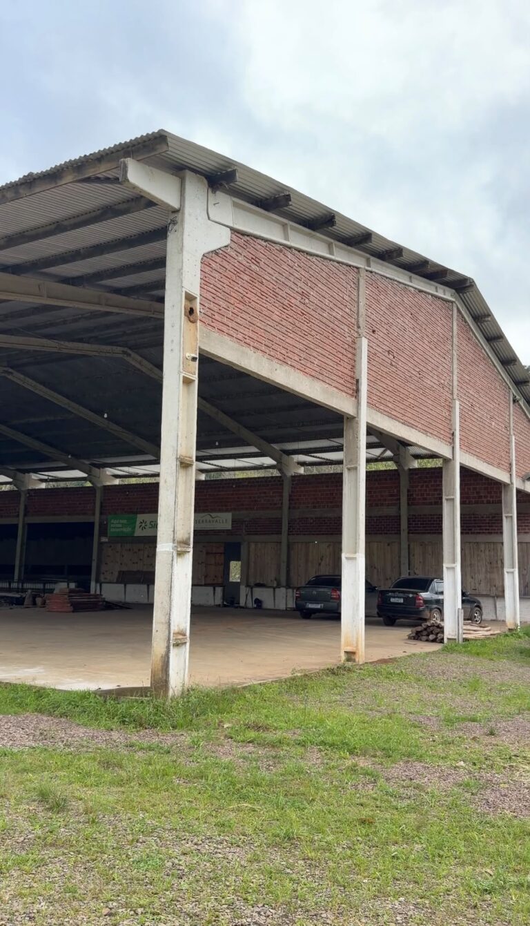 Reforma do pavilhão do Parque Municipal de Eventos começa em Relvado