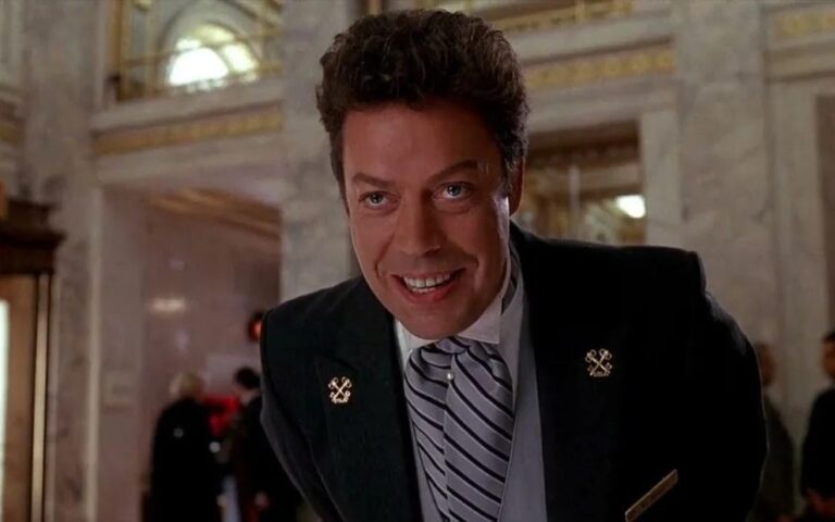 Morre aos 80 anos Tim Curry, ator de ‘It’ e ‘Esqueceram de Mim 2’