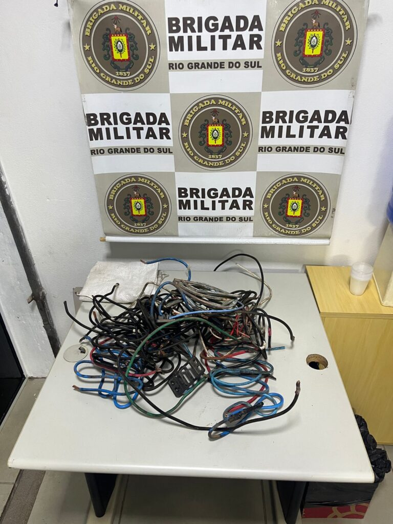 Homem é preso por furto de fios e cabos elétricos em Roca Sales