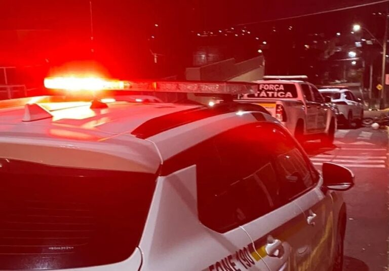 Quatro PMs do 1º BPM são presos com drogas e munições em Porto Alegre
