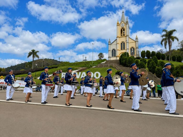 Relvado realiza Desfile Cívico neste sábado