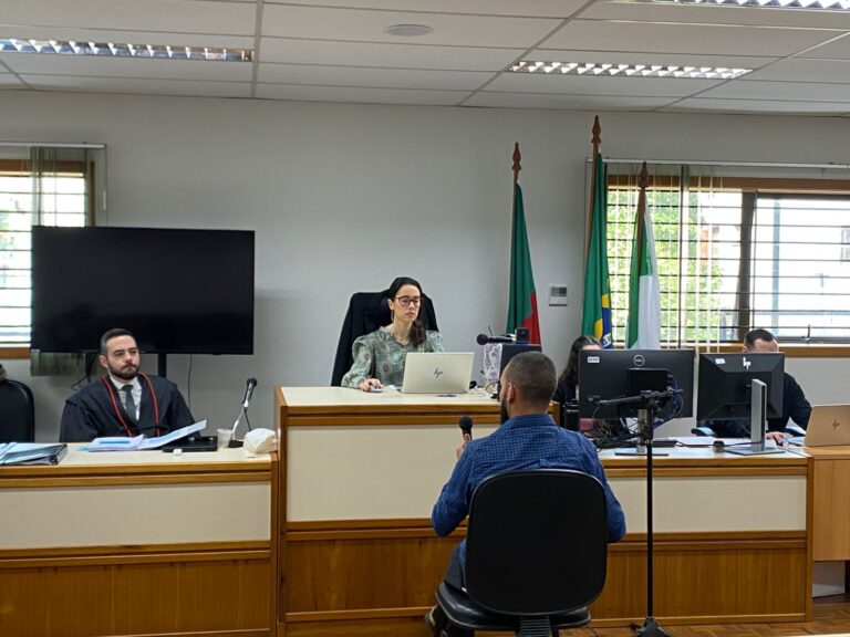 Homem é julgado por tentativa de homicídio ocorrida em Encantado em 2013
