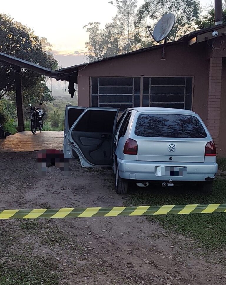 Jovem de 23 anos é morto a tiros no pátio de casa em Taquari