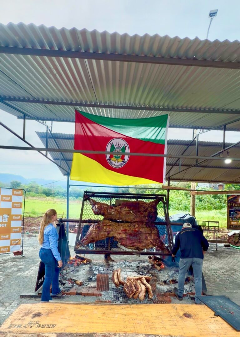Búfalo de 250 quilos já está no fogo no 13º Encontro Farroupilha