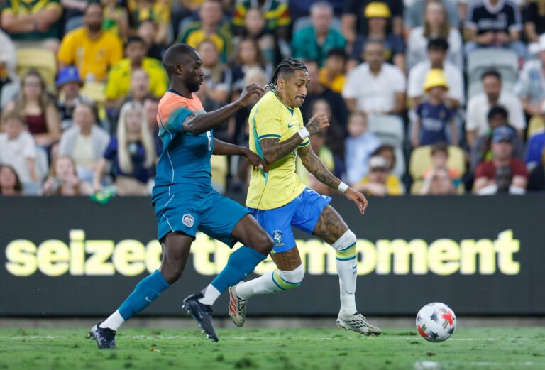Brasil reage após sofrer virada e vence Austrália por 4 a 2